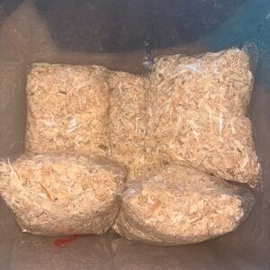 5 10 inch bags Natural Wood Shavings for Small Pets
